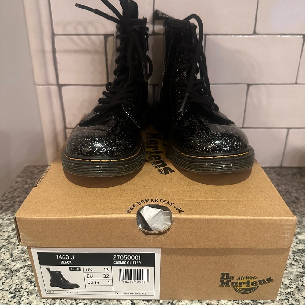 Girls Dr.Martens Boots